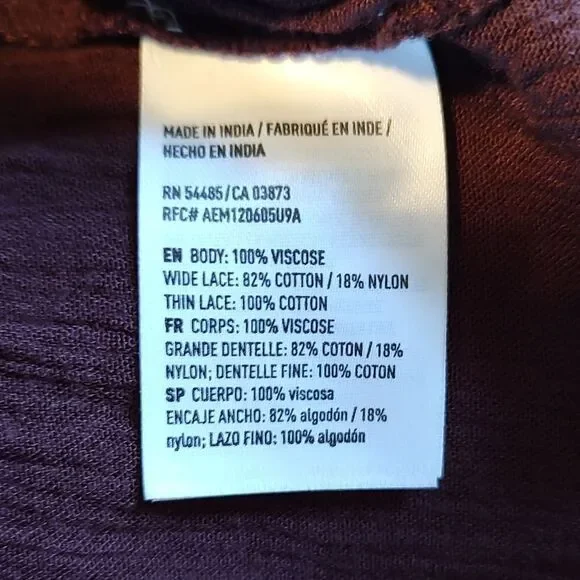 American Eagle Plum Crochet Lace Blouse Medium - Picture 5 of 5